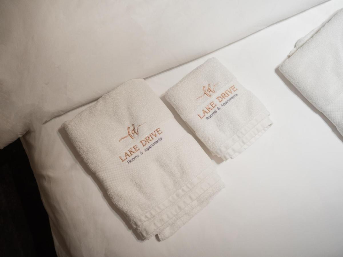 טיראנה Lake Drive Rooms&Apartments מראה חיצוני תמונה
