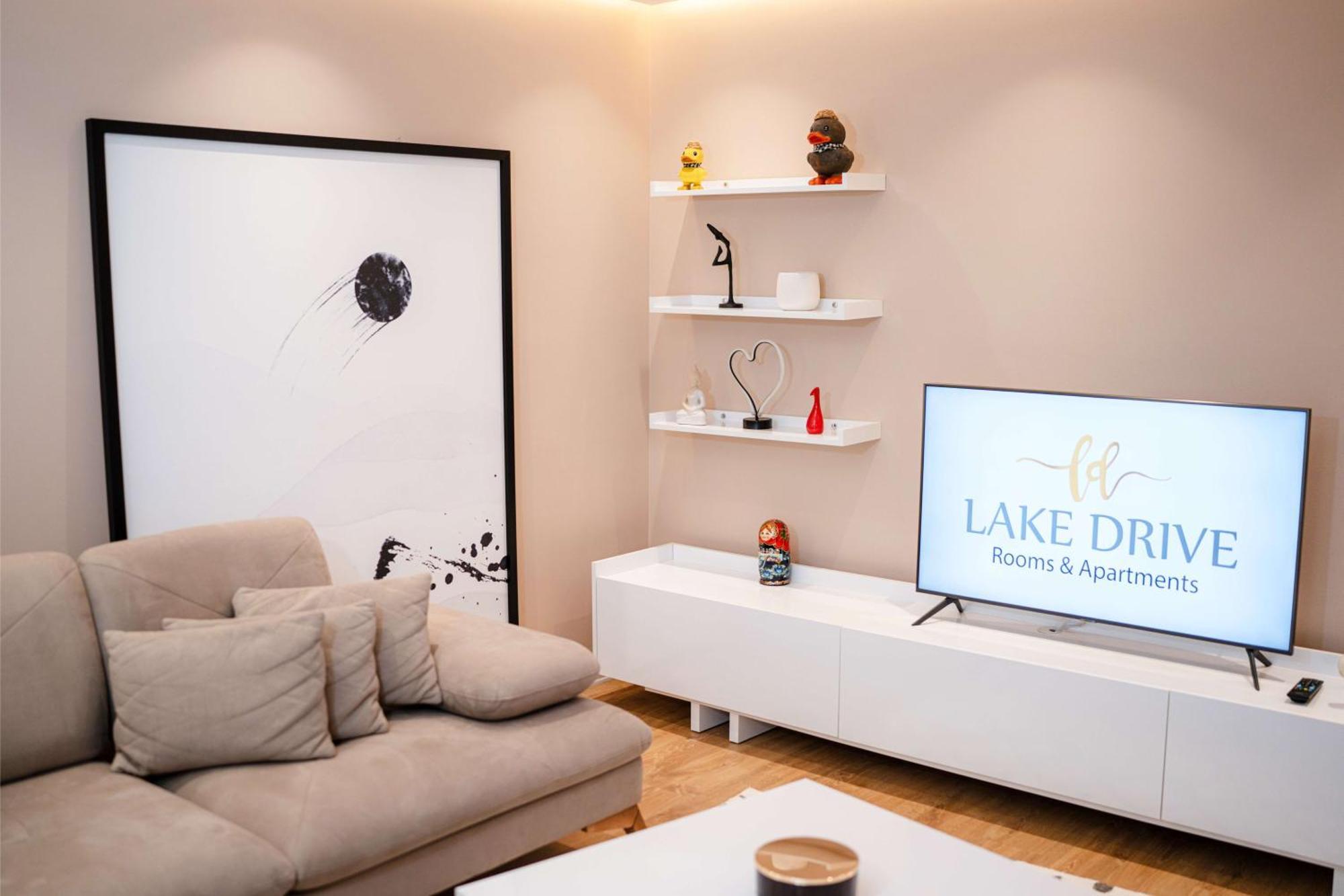 טיראנה Lake Drive Rooms&Apartments מראה חיצוני תמונה