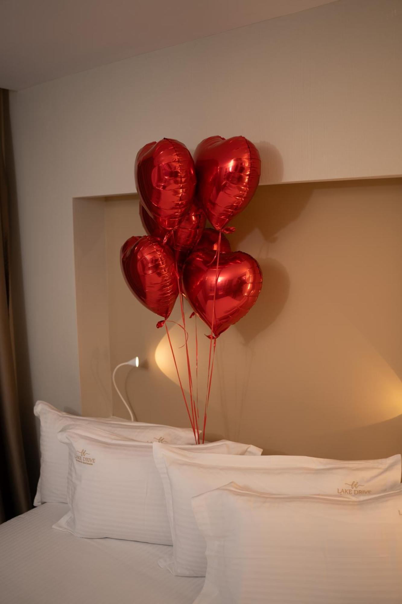 טיראנה Lake Drive Rooms&Apartments מראה חיצוני תמונה